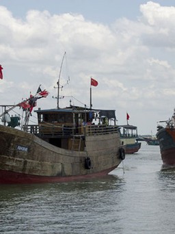 Thủ đoạn 'biến ngư dân thành lính' của Trung Quốc ở Biển Đông