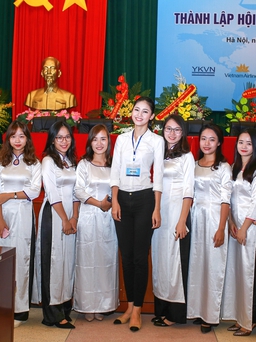 Á hậu Thanh Tú trở thành thành viên Hội luật Quốc tế Việt Nam