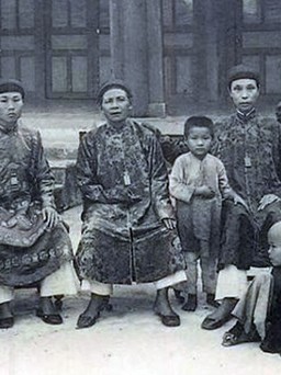 Kinh thành Huế đầu thế kỷ XIX: Bái kiến Thuận Thiên Cao Hoàng hậu