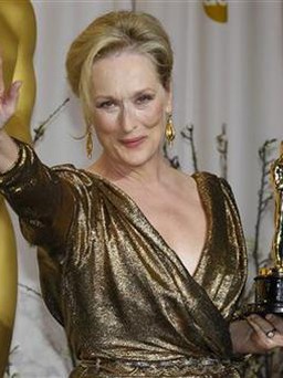 Meryl Streep từ chối mặc váy Chanel dự Oscar