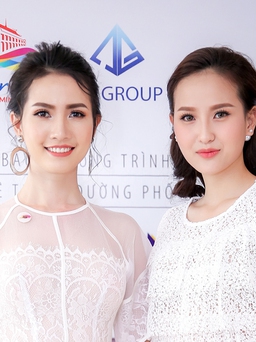 Khánh Ngân đọ dáng cùng Phan Thị Mơ tại 'Ho Chi Minh City Street Show'