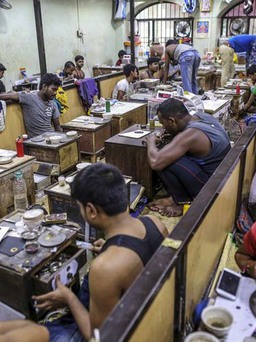 Cuộc đấu tranh trong ngành công nghiệp vàng của Ấn Độ đã bắt đầu