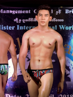 Siêu mẫu Minh Trung dẫn đầu bình chọn trước chung kết Mister International 2018