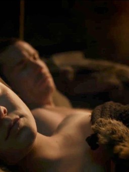 Đến lượt 'Arya Stark' gây sốc khi lần đầu đóng cảnh nóng 'Game of Thrones'