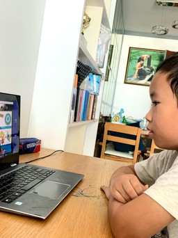 Giải 'bài toán' phụ huynh đi làm khi con học trực tuyến