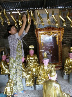 Nghề Việt, nét Việt: Mộc, chạm - vàng son một thuở
