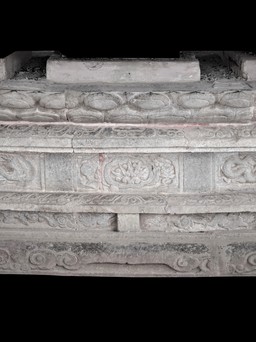 Những bảo vật quốc gia mới: Hải đường nở trên bàn thờ Phật chùa Xuân Lũng