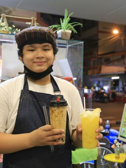 Quán trà sữa của cậu chủ 'nhỏ tuổi nhất Sài Gòn'