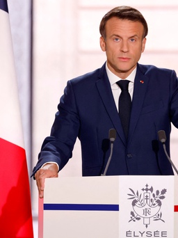 Tổng thống Emmanuel Macron nhậm chức nhiệm kỳ thứ hai