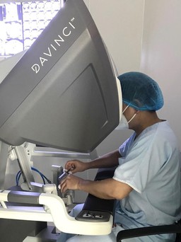 Phẫu thuật bằng robot điều trị ung thư thận