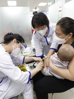 TP.HCM thiếu nhiều loại vắc xin tiêm chủng mở rộng