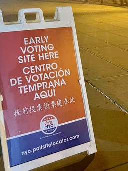 Tường trình của Việt kiều Mỹ đợt bầu cử giữa kỳ ở New York: Nóng bỏng, căng thẳng