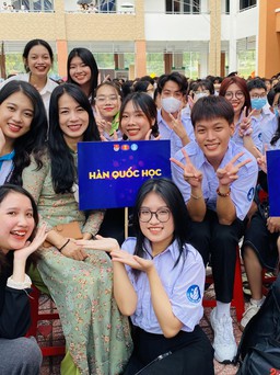 Chứng chỉ ngoại ngữ quốc tế tạm hoãn: Cơ hội nào cho 'hàng Việt Nam'?