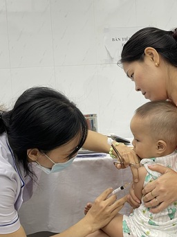 'Đứt' vắc xin tiêm chủng mở rộng kéo dài