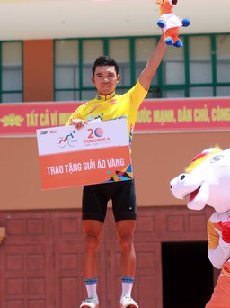Huỳnh Thanh Tùng bảo vệ áo vàng chặng đua dài nhất giải