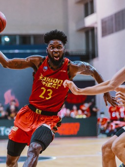 Bóng rổ VBA 2022: Danang Dragons thua ngược đương kim vô địch