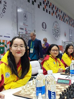 Hai kỳ thủ trẻ mang về chiến thắng cho cờ vua Việt Nam ở Olympiad