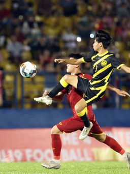 HLV U.19 Malaysia phản ứng ra sao khi được U.19 Việt Nam ‘tặng quà’ chơi chung kết?