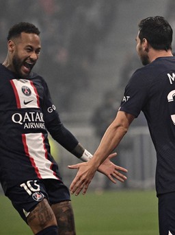 Neymar kiến tạo, Messi ghi bàn giúp PSG giữ ngôi đầu Ligue 1