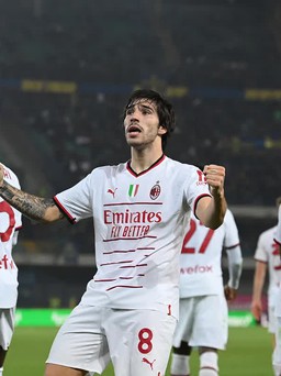 AC Milan giành trọn 3 điểm trong ngày đặc biệt của HLV Pioli