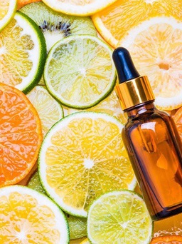 Top 10 serum vitamin C làm sáng da và chống lão hóa được chị em tìm mua