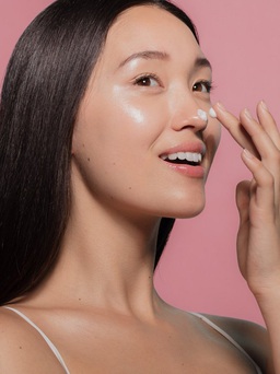 Top 10 kem dưỡng ẩm cho da dầu mụn khô ráo cả ngày, ngừa mụn hiệu quả