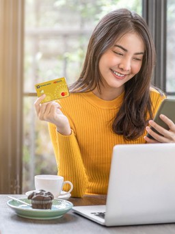 Siêu thẻ HDBank Petrolimex 4 trong 1 ‘gây sốt’ khi hoàn 50% tiền xăng