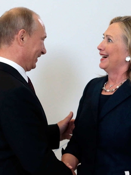 Hillary Clinton, người cực kỳ gay gắt với ông Putin