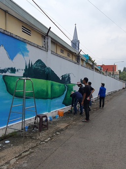Công trình mùa hè xanh đầy màu sắc của sinh viên mỹ thuật trang trí Đồng Nai