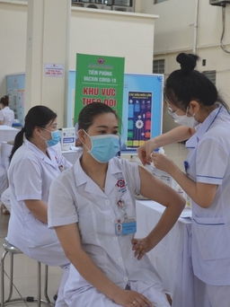 Quảng Ninh: Sẽ có hơn 360.000 người được tiêm mũi 4 vắc xin phòng Covid-19