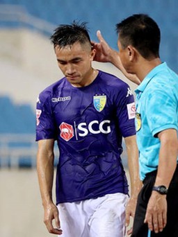 Cầu thủ Sầm Ngọc Đức bị treo giò sang cả mùa giải 2019