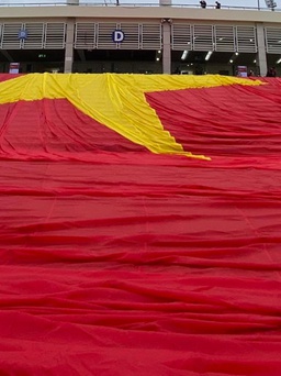 Hơn 5.000 khán giả đến sân Mỹ Đình xem tuyển Việt Nam tái đấu Trung Quốc