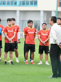 Bác sĩ Choi tái xuất đội U.23 Việt Nam, thầy Park có dàn cộng sự cực ‘xịn’