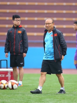 Thầy Park tươi tắn, thả lỏng tinh thần trước trận U.23 Việt Nam đấu U.20 Hàn Quốc