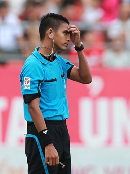 Trọng tài FIFA điều khiển trận đấu giữa tuyển Việt Nam và Dortmund