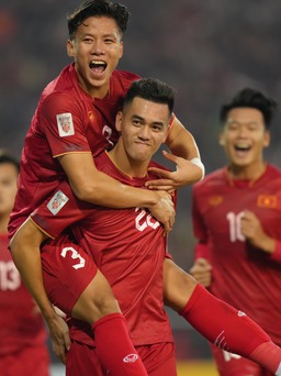 Tuyển Việt Nam 3-0 Malaysia: Bản lĩnh ứng viên vô địch
