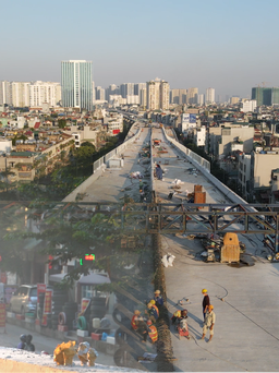 Cận cảnh cầu cạn 10.000 tỉ đồng đi qua 4 quận tại Hà Nội sắp hoàn thành