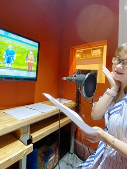 Gặp gỡ Fiona và hoàng tử ngoài đời thật sau câu hát gây bão: “Ôi hoàng tử…”