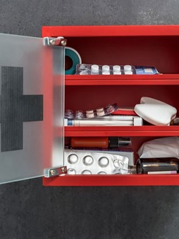 Những thứ bạn cần chuẩn bị trong tủ thuốc gia đình