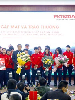 Honda Việt Nam tặng thưởng cho LĐBĐ Việt Nam, HLV Trưởng và đội tuyển nữ Quốc gia