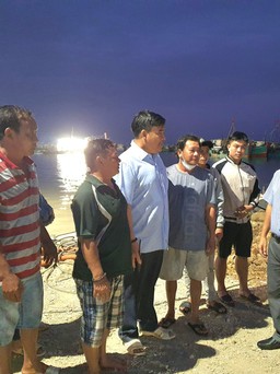 Bà Rịa - Vũng Tàu: Chủ tịch huyện chúc ngư dân ra khơi đầu năm ‘trúng cá, trúng giá’