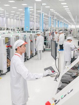 Điện thoại, máy tính, dệt may xuất khẩu hơn 100 tỉ USD