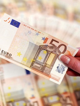 Đi du lịch Châu Âu rẻ hơn nhờ euro giảm mạnh