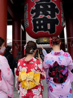 Người phụ nữ Trung Quốc bị bắt vì mặc kimono