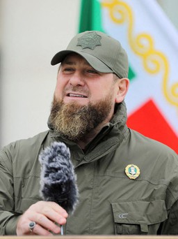 Chiến sự ngày 220: Nga từ bỏ Lyman, lãnh đạo Chechnya gợi ý dùng vũ khí hạt nhân