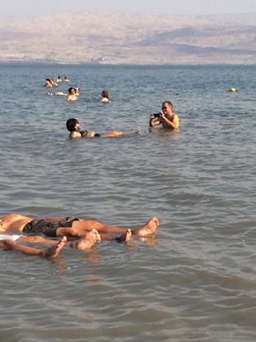40 phút ở Biển Chết