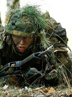 Đức muốn nam nữ đều phục vụ bắt buộc trong quân ngũ
