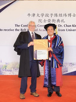 Vì sao Đại học Oxford cấp bằng ‘vô nghĩa’ cho doanh nhân Trung Quốc?