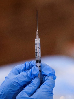 Mỹ hoãn tiêm vắc xin Covid-19 cho trẻ dưới 5 tuổi