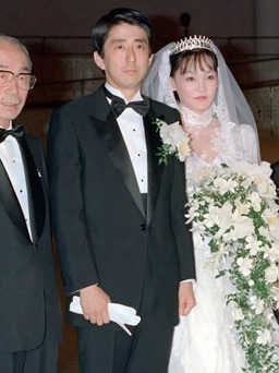 Cuộc đời cố Thủ tướng Nhật Shinzo Abe qua những bức ảnh